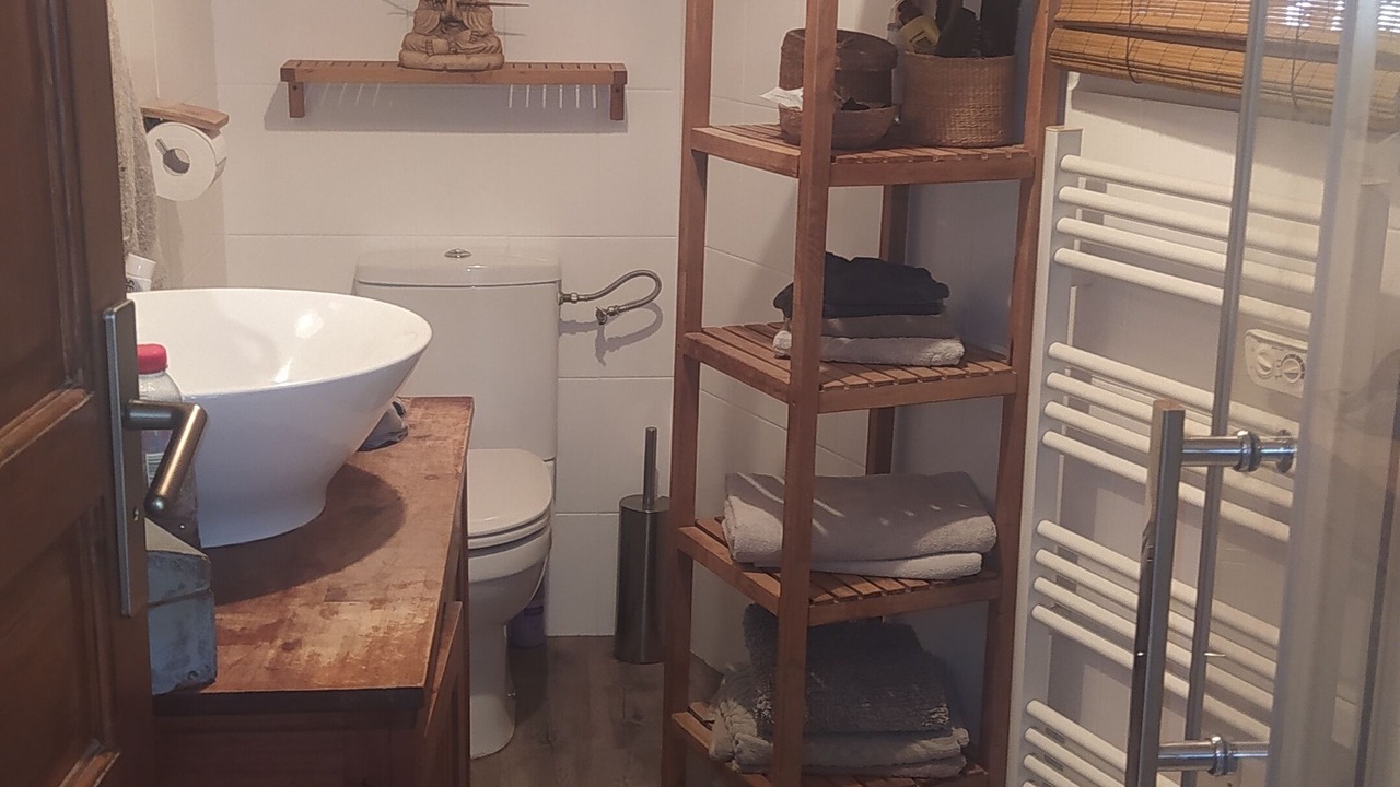 Photo of Bathroom in Villelaure