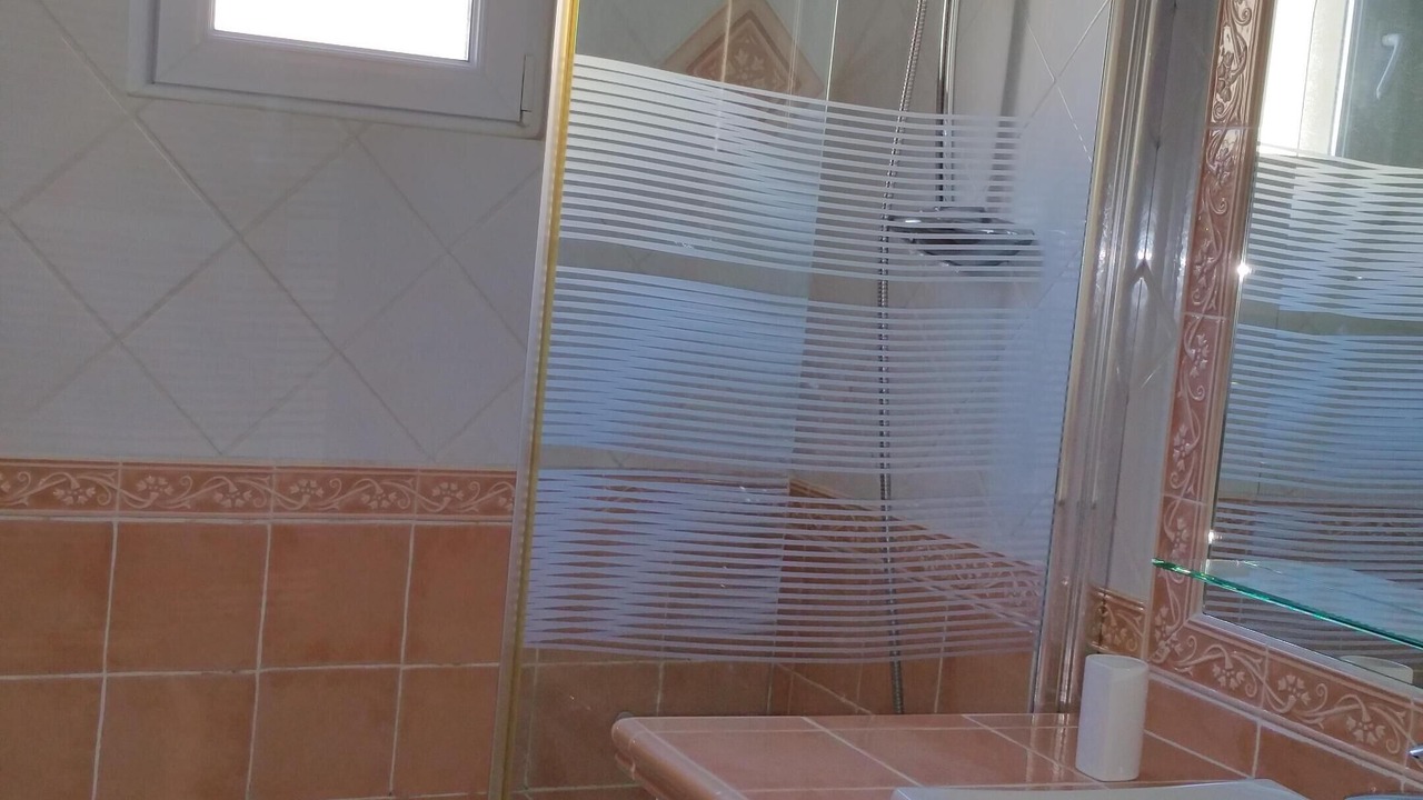 Photo of Bathroom in Bedarrides