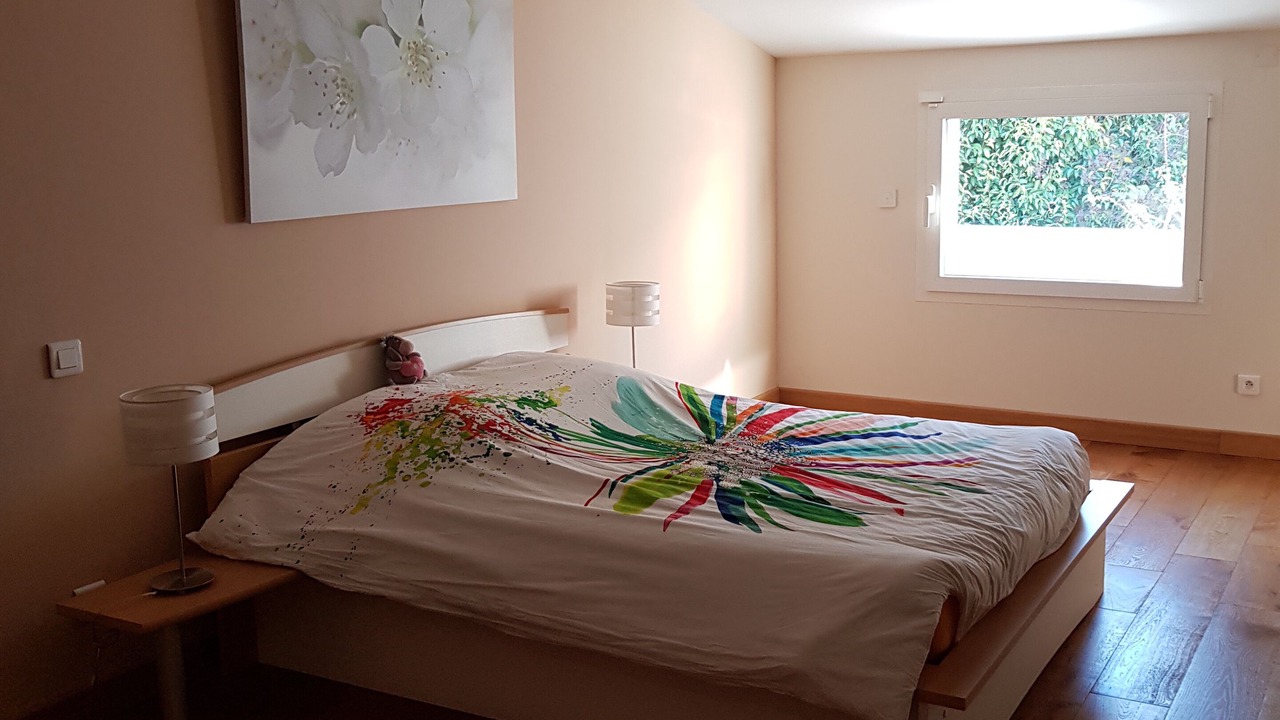 Photo of Bedroom in Orange