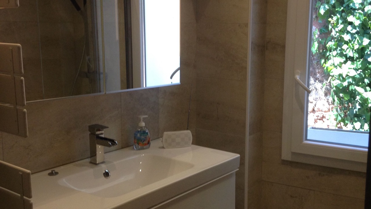 Photo of Bathroom in Roussillon