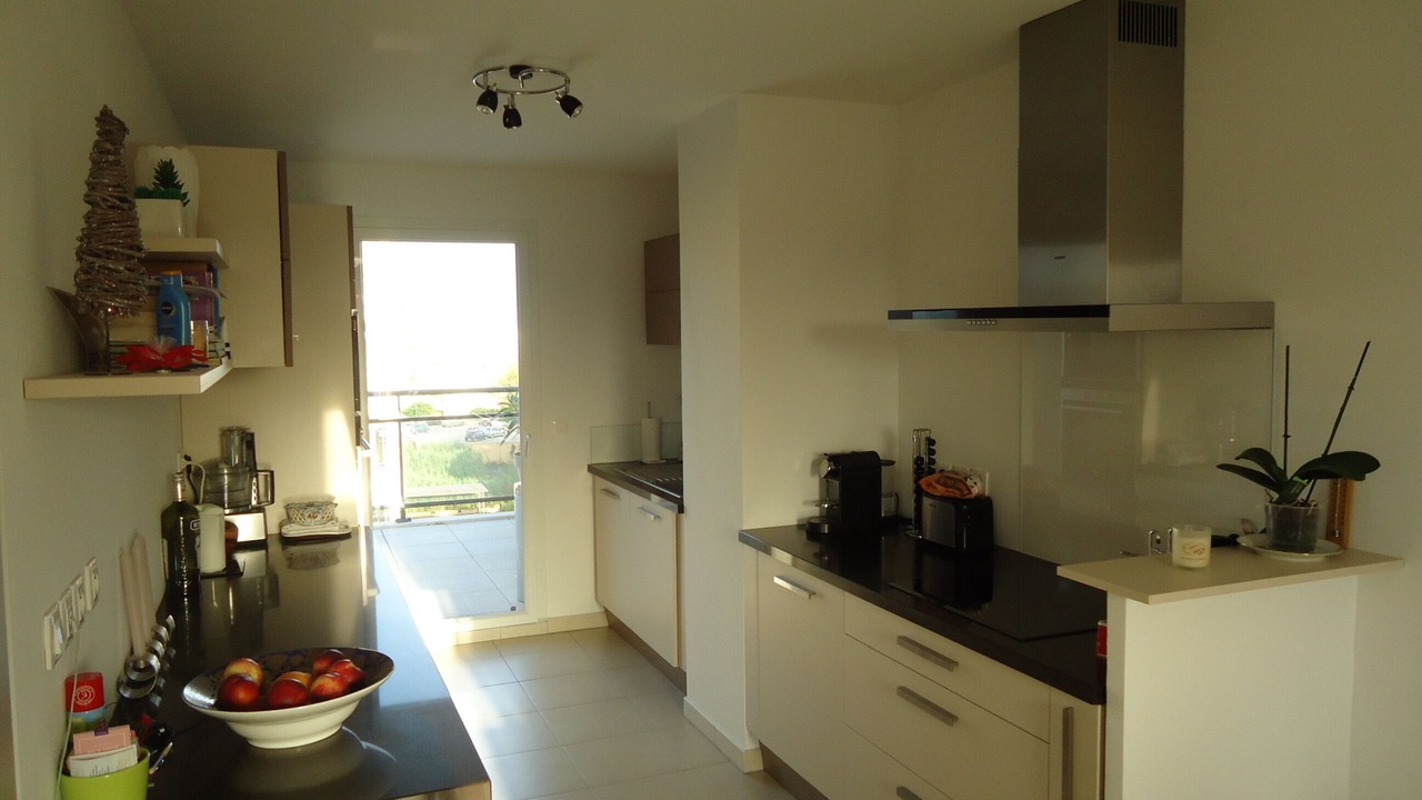 Photo of Kitchen in Le Lavandou