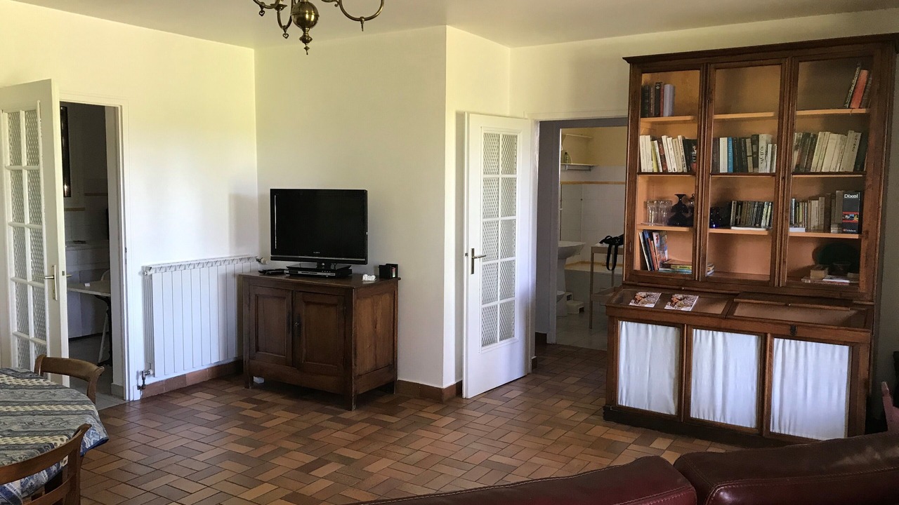 Photo of Livingroom in Velleron