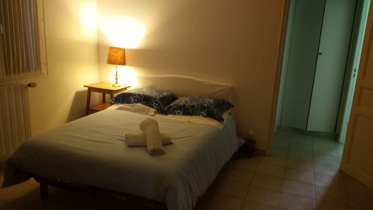 Photo of Bedroom in Velleron