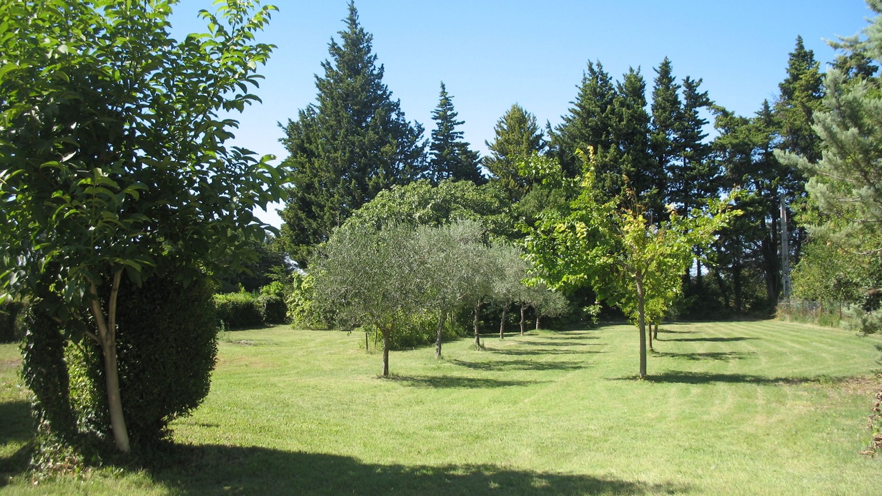 Photo of Outdoor in Velleron