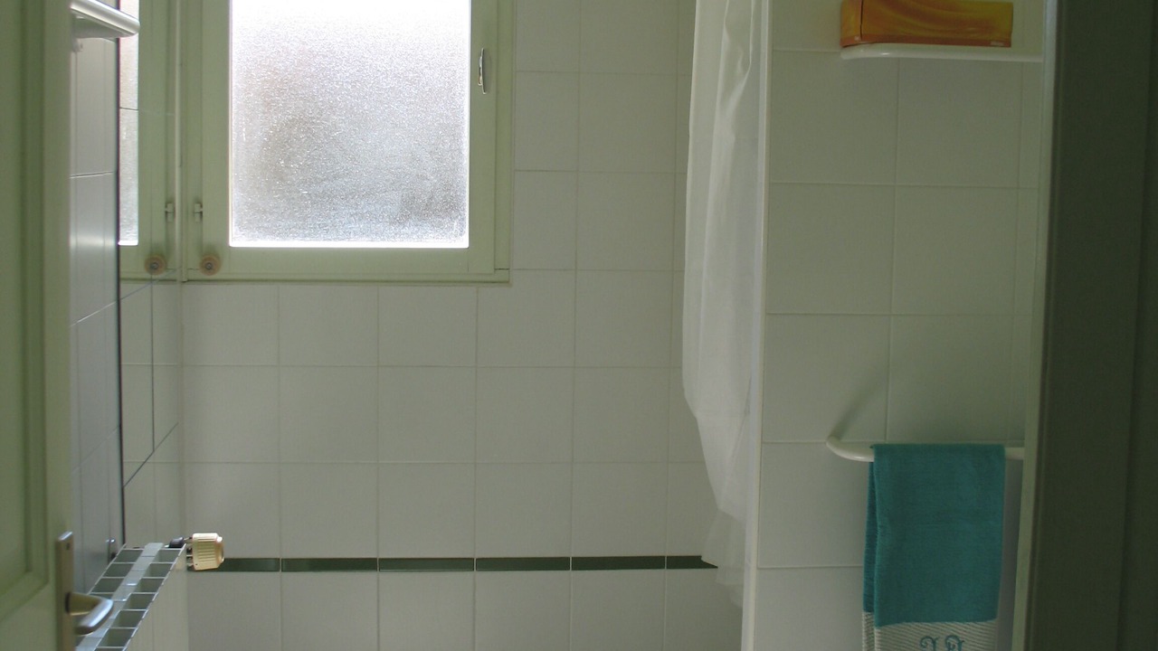 Photo of Bathroom in Velleron