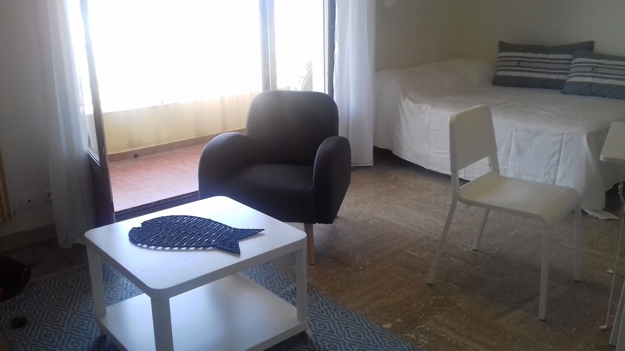 Photo of Bedroom in Hyeres City Centre