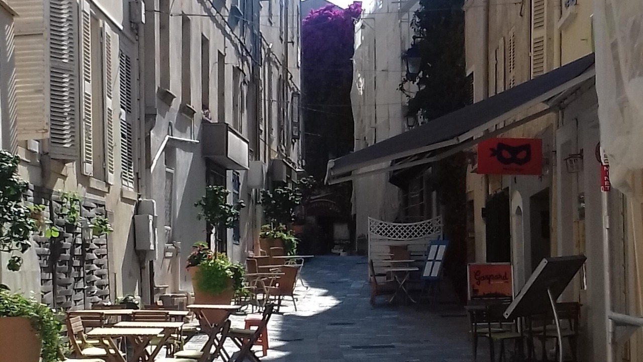Photo of Outdoor in Hyeres City Centre