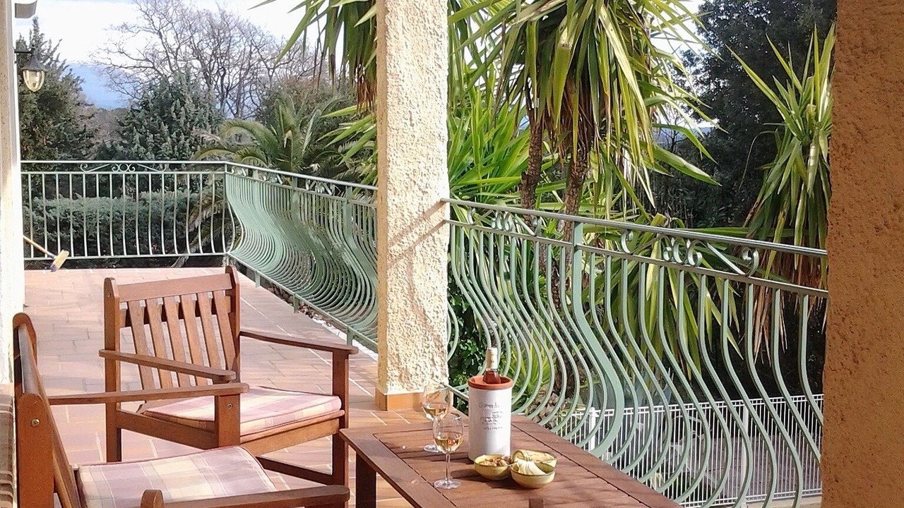 Photo of Patio Balcony in Saint-Paul-en-Foret