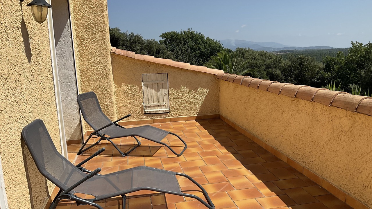 Photo of Patio Balcony in Saint-Paul-en-Foret