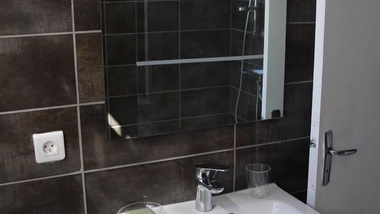 Photo of Bathroom in Ensues-la-Redonne
