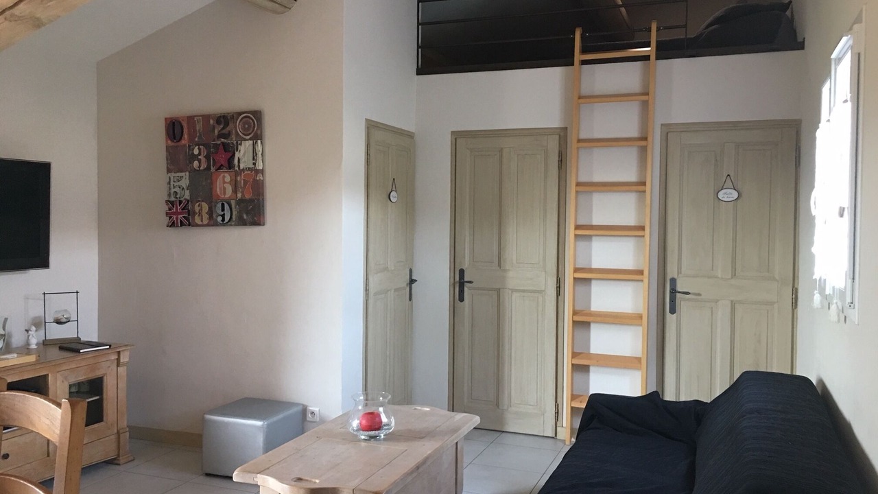 Photo of Livingroom in Cabrieres-d'Avignon