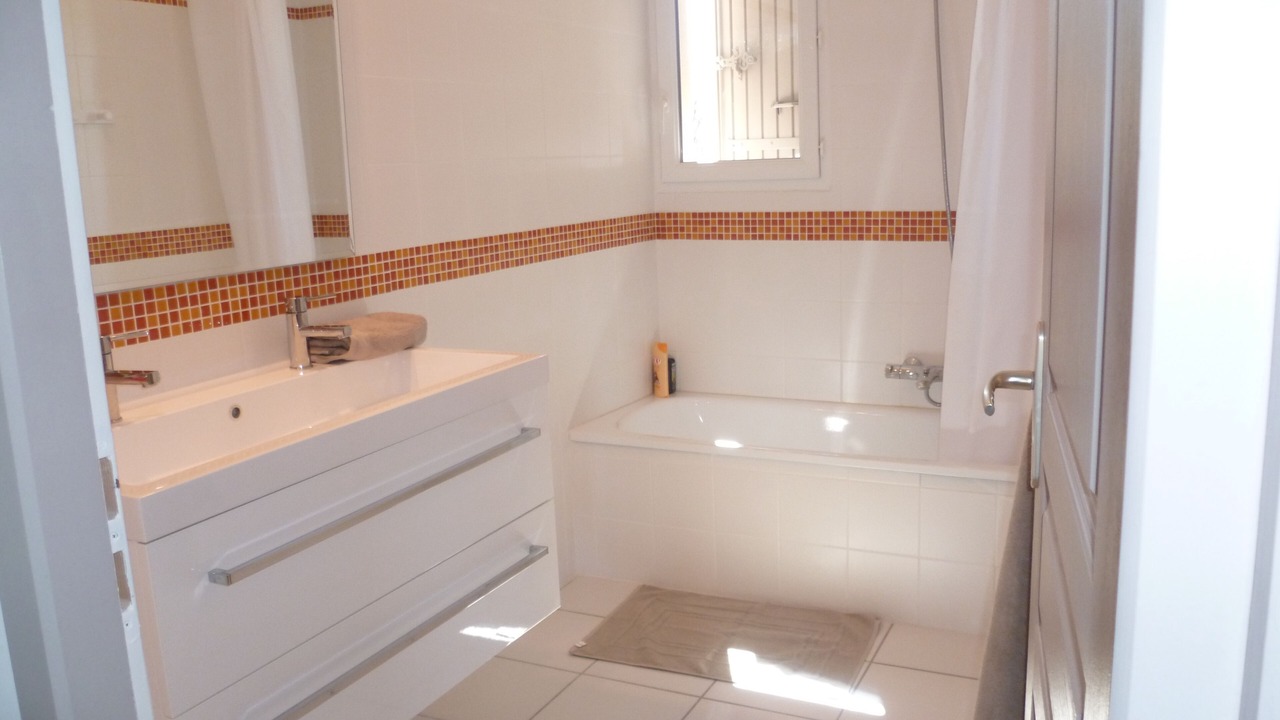 Photo of Bathroom in Croagnes