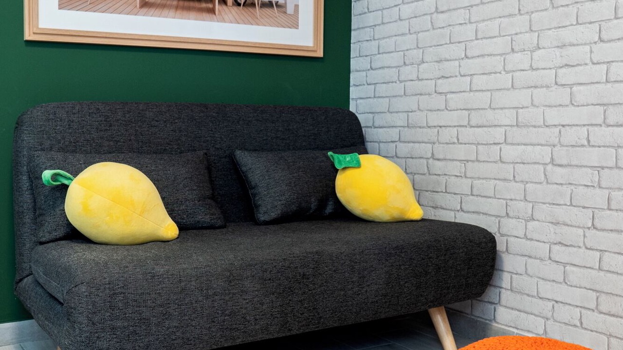 Photo of Livingroom in Orange