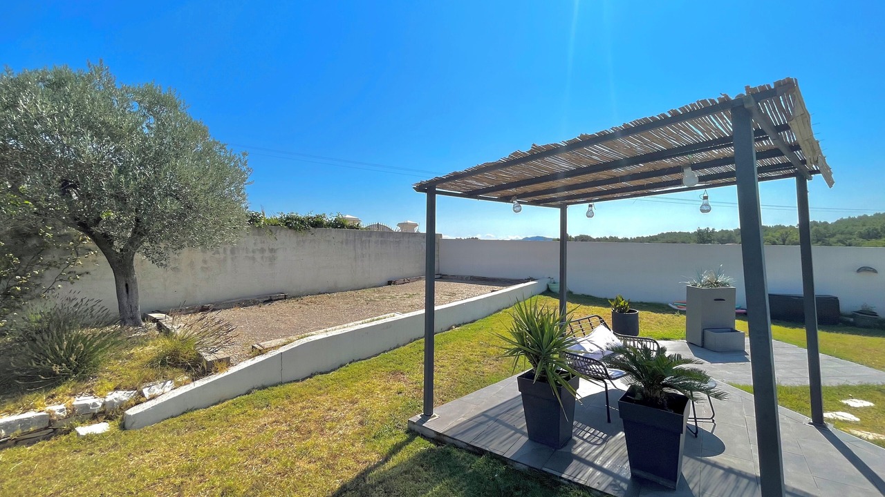 Photo of Patio Balcony in Figanieres