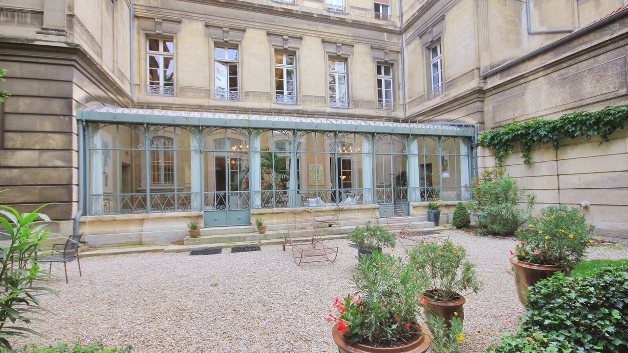 Photo of Outdoor in Avignon City Centre
