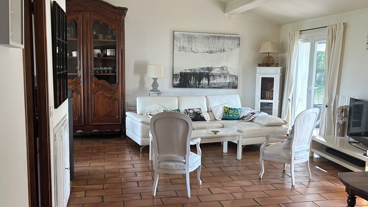 Photo of Livingroom in Trets