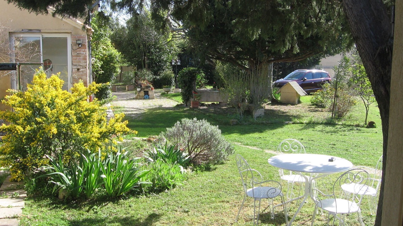 Photo of Outdoor in Montfavet