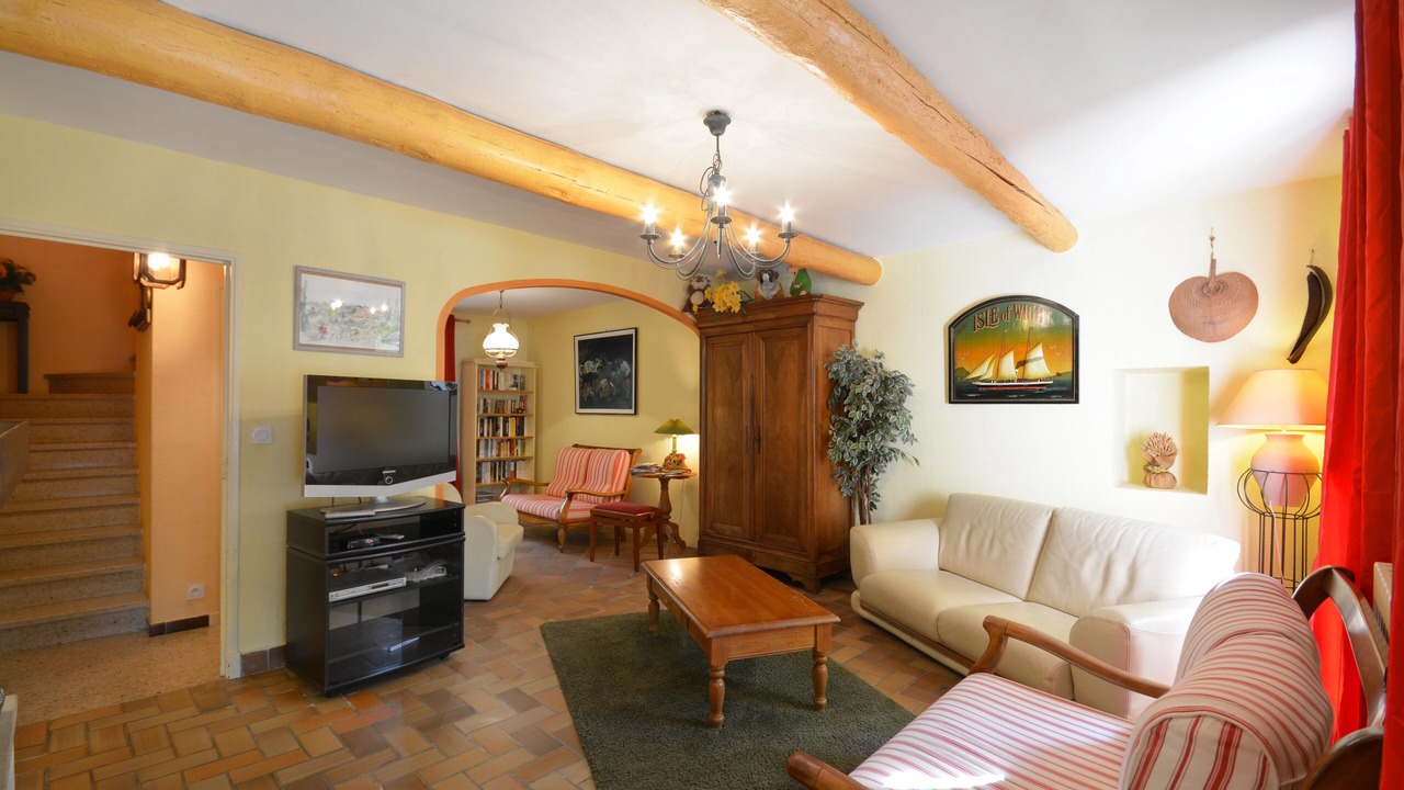 Photo of Livingroom in Sablet