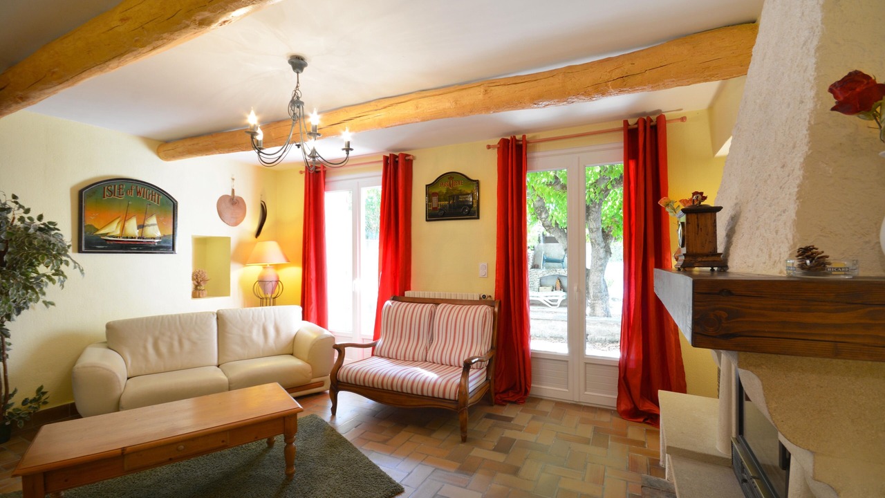 Photo of Livingroom in Sablet