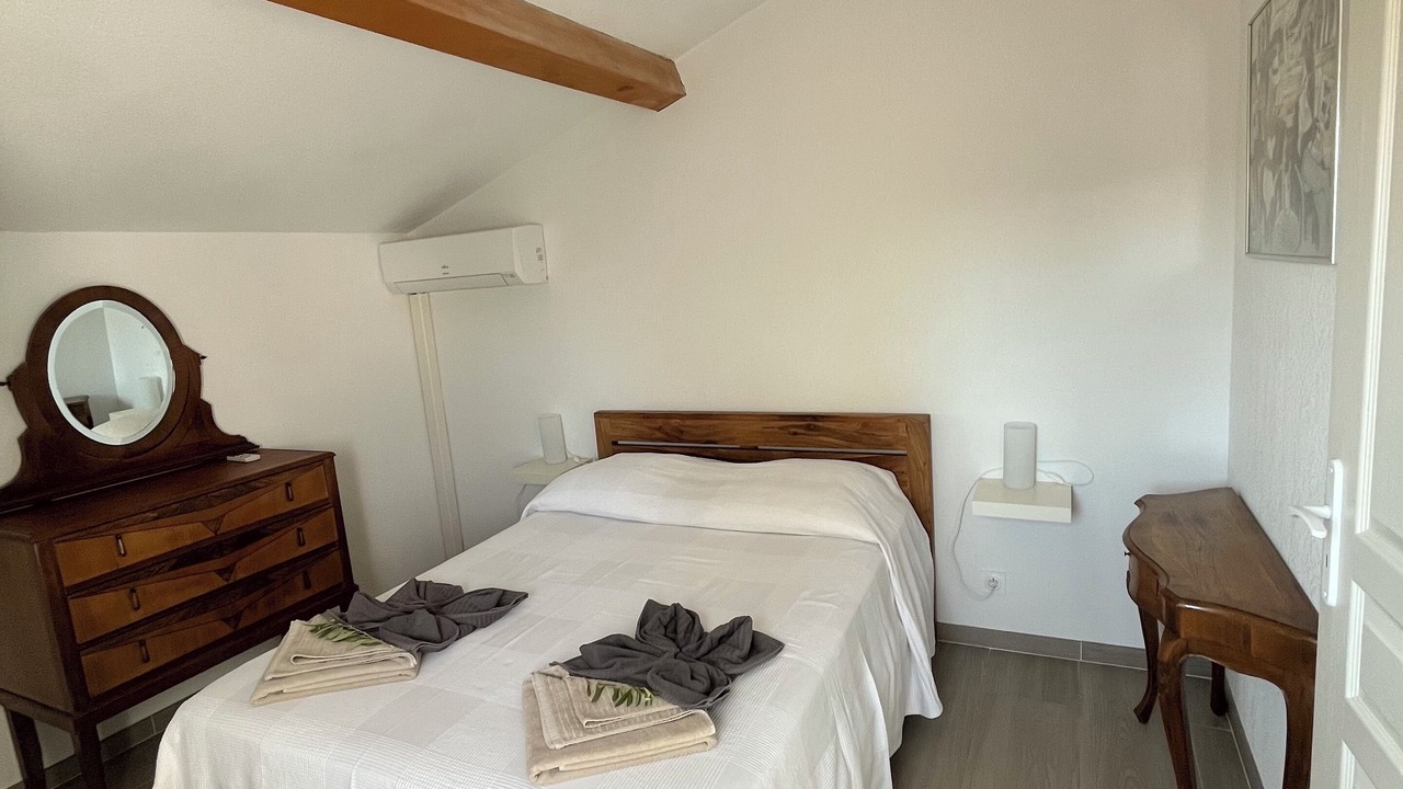 Photo of Bedroom in Saint-Cyr-sur-Mer