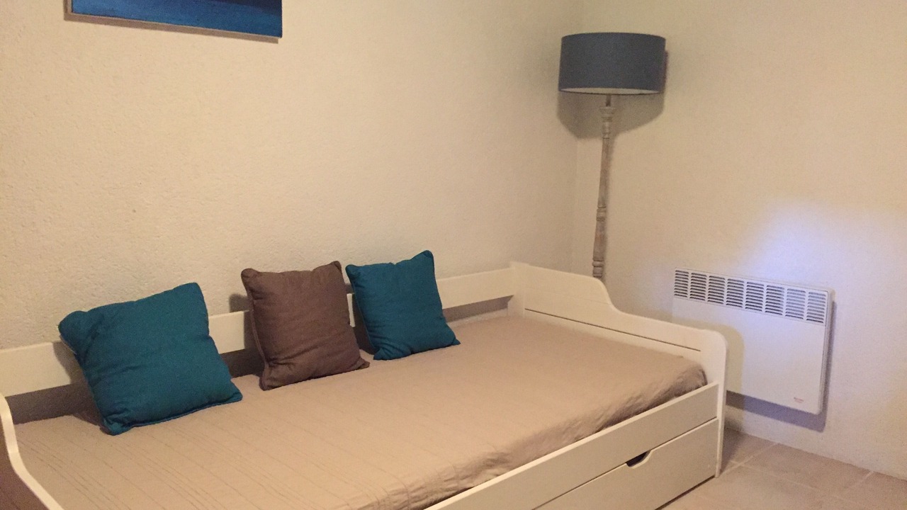 Photo of Bedroom in Pernes-les-Fontaines