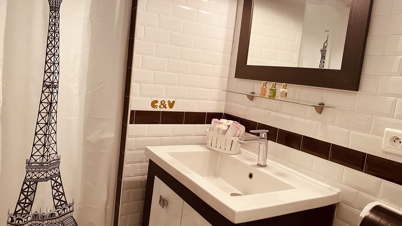 Photo of Bathroom in Vedene