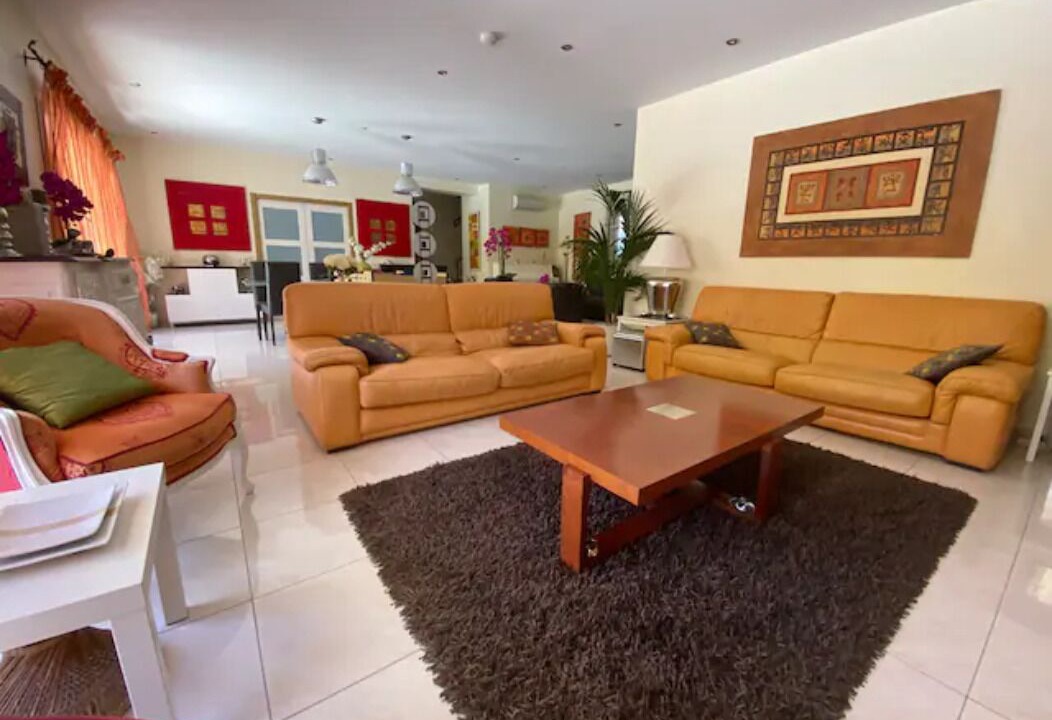 Photo of Livingroom in Saint-Cyr-sur-Mer