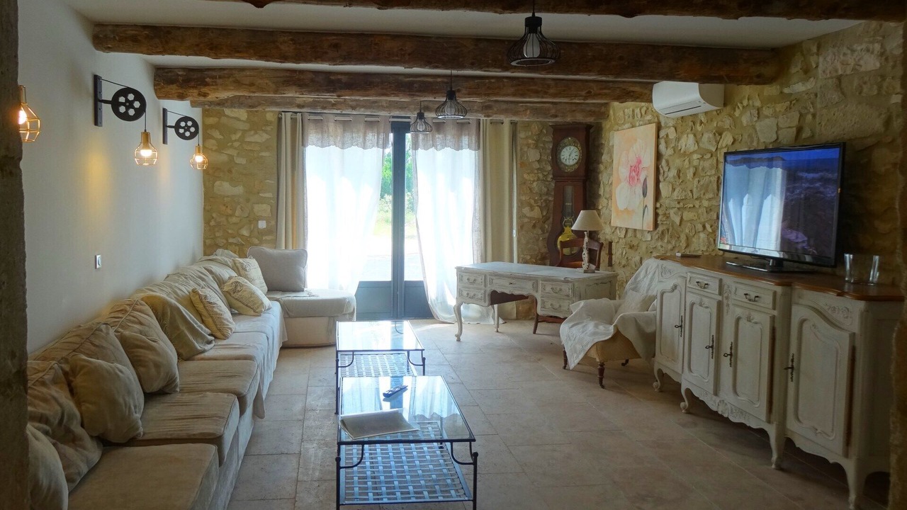 Photo of Livingroom in Saint-Laurent-des-Arbres