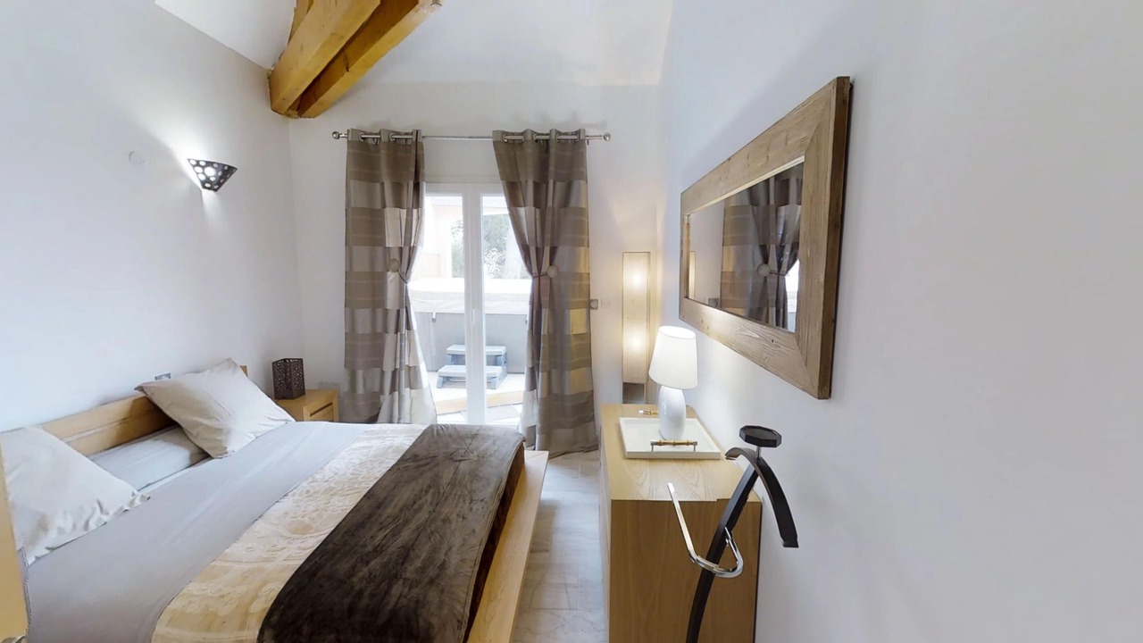 Photo of Bedroom in Laudun