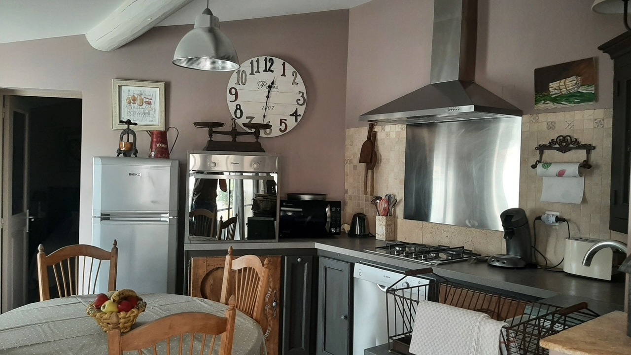 Photo of Kitchen in Caromb