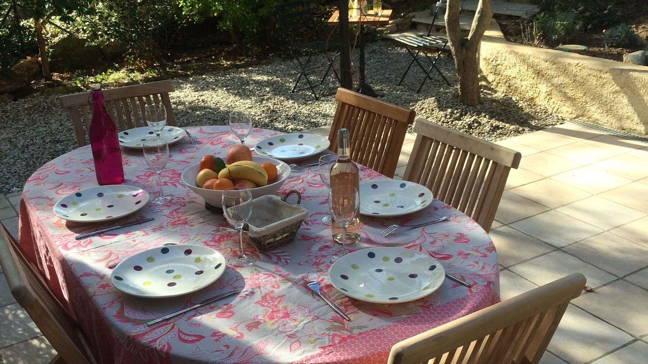Photo of Outdoor in Jouques