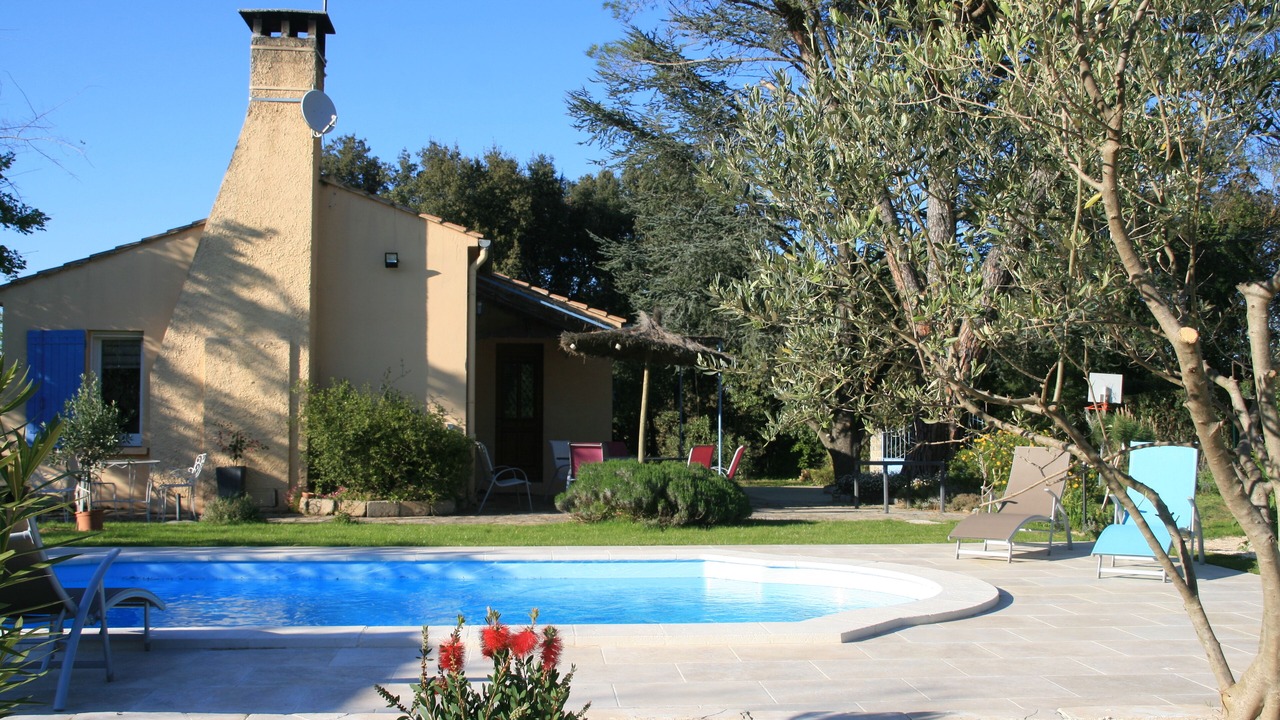 Photo of Outdoor in Comps