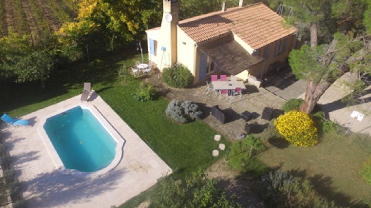 Photo of Outdoor in Comps