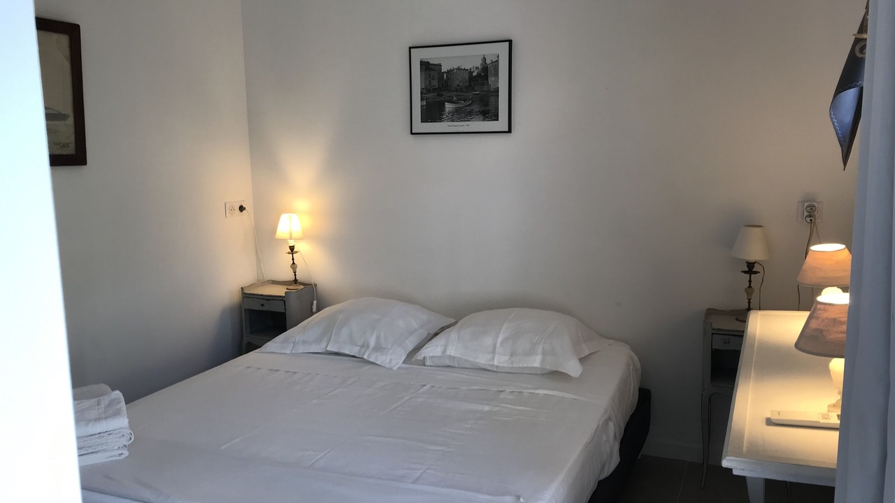 Photo of Bedroom in Porquerolles
