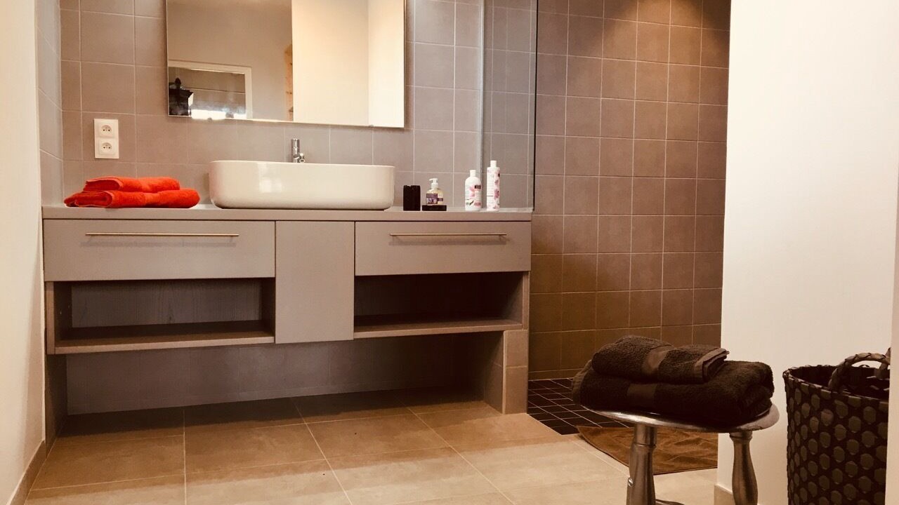Photo of Bathroom in La Roque-d'Antheron