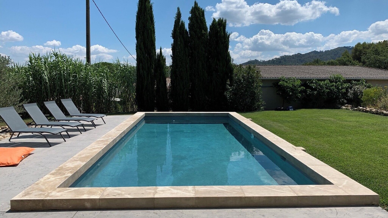 Photo of Outdoor in La Roque-d'Antheron