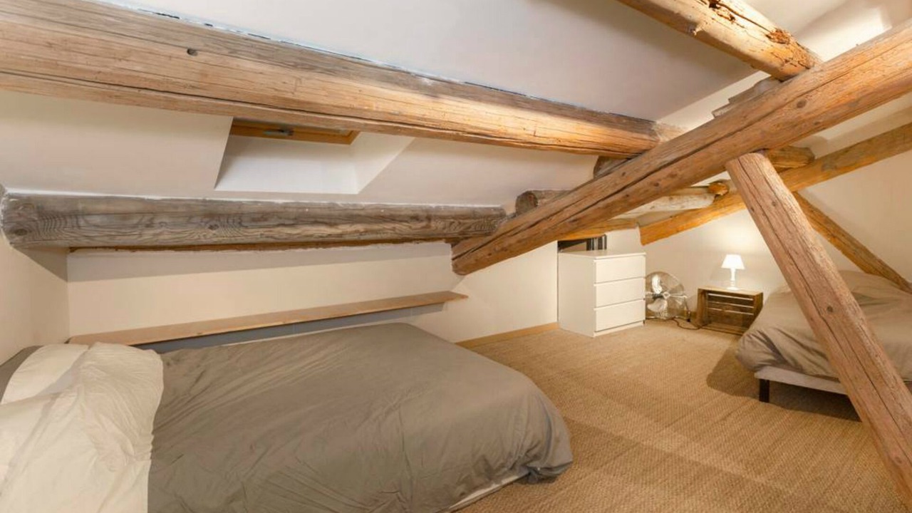 Photo of Bedroom in Avignon City Centre