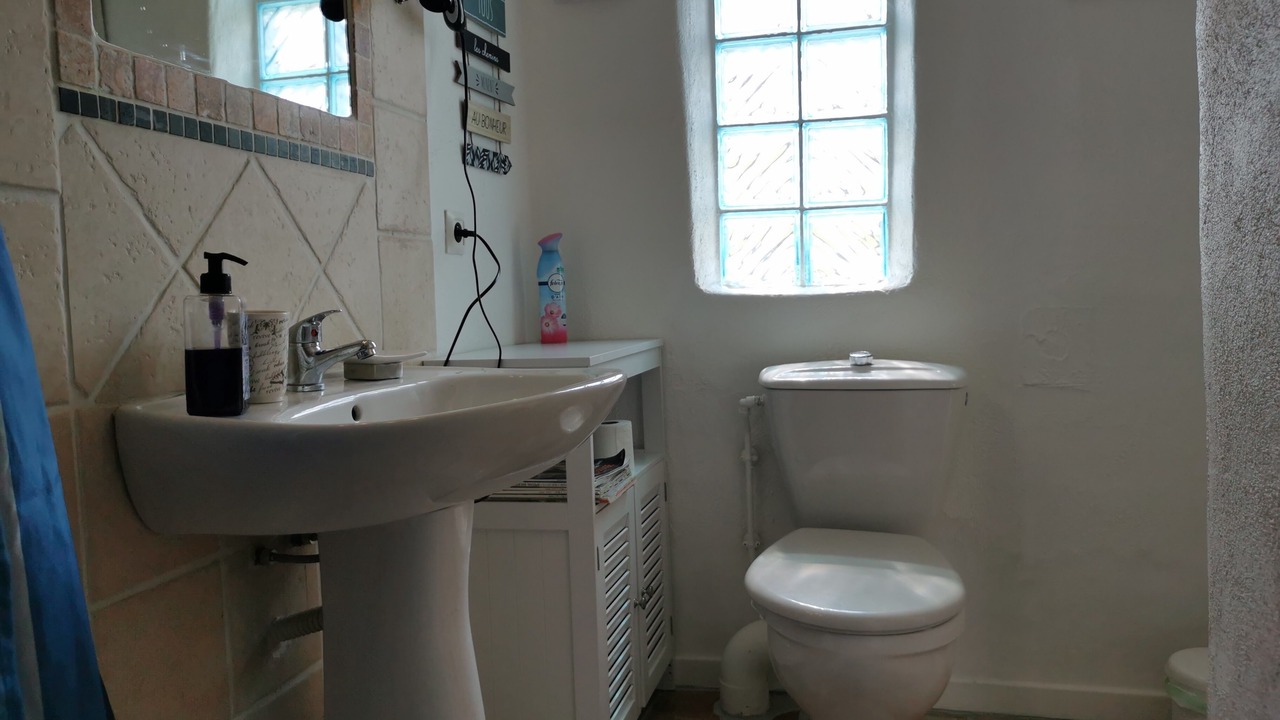 Photo of Bathroom in Bedarrides