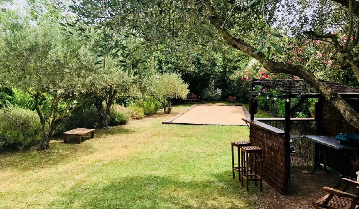 Photo of Outdoor in Cuers