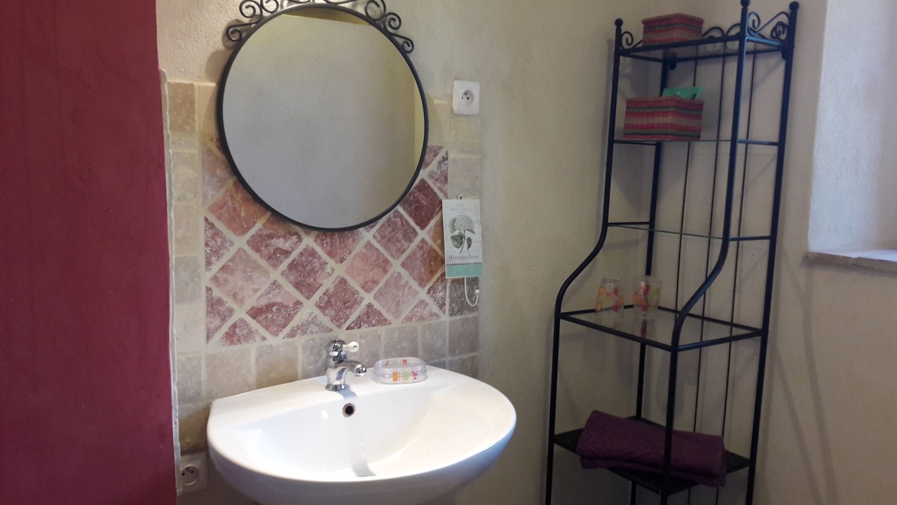 Photo of Bathroom in Mondragon