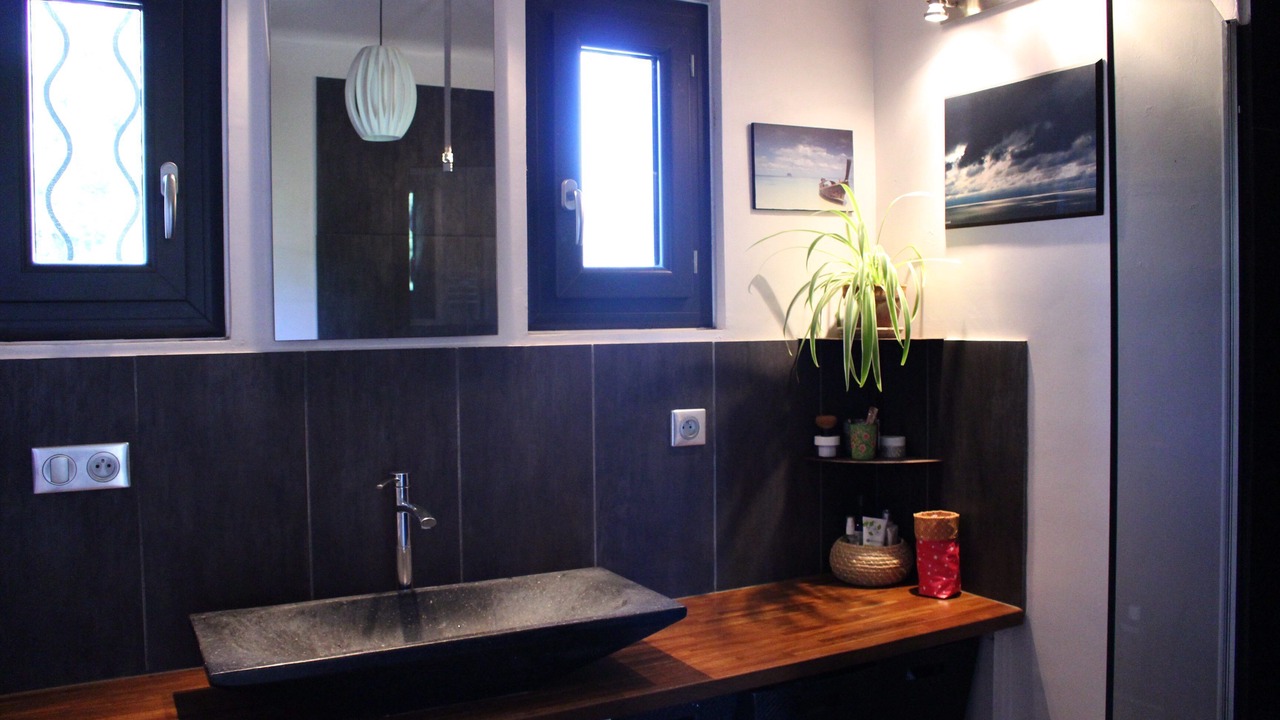 Photo of Bathroom in Morieres-les-Avignon