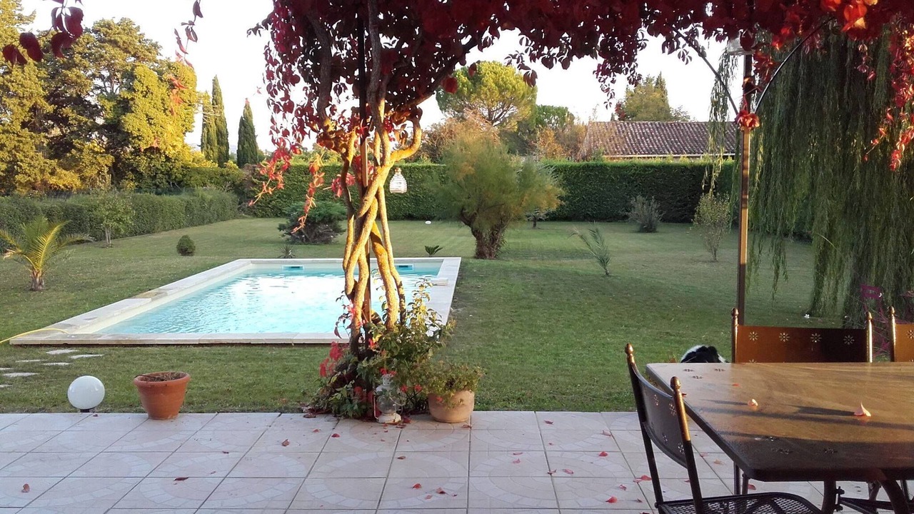 Photo of Outdoor in Velleron