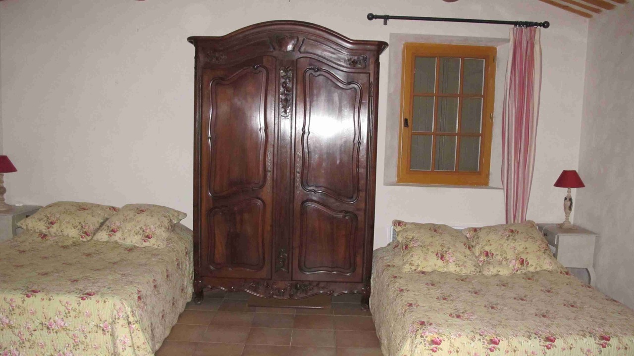 Photo of Bedroom in Goult
