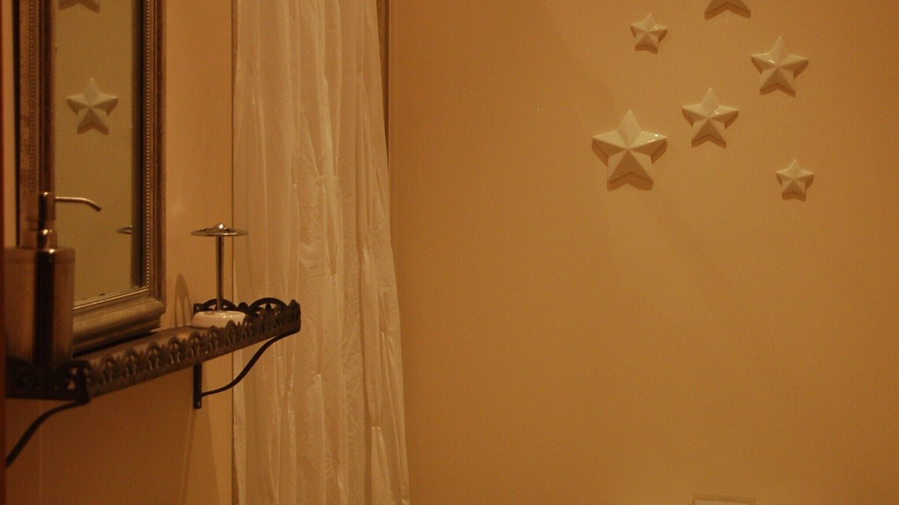 Photo of Bathroom in Lourmarin