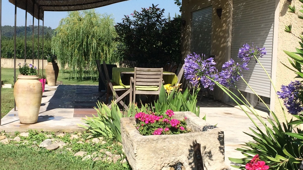Photo of Outdoor in Noves