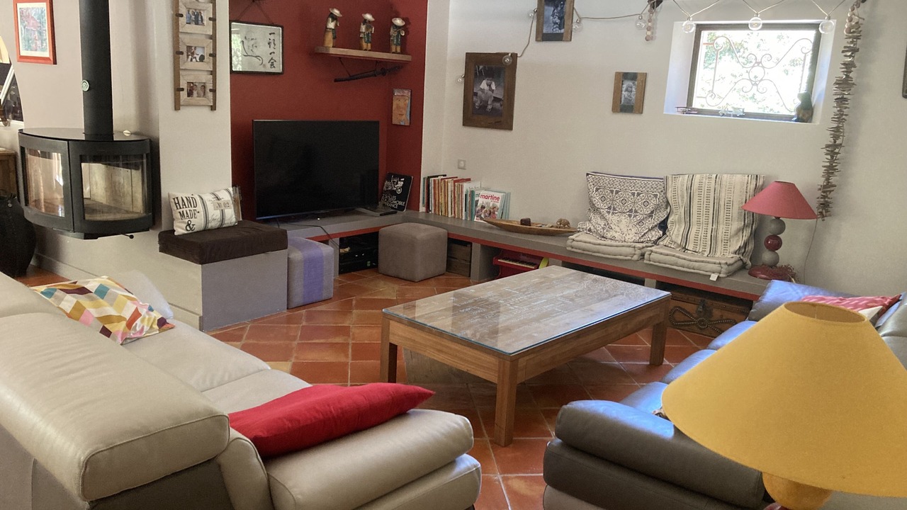 Photo of Livingroom in Venelles