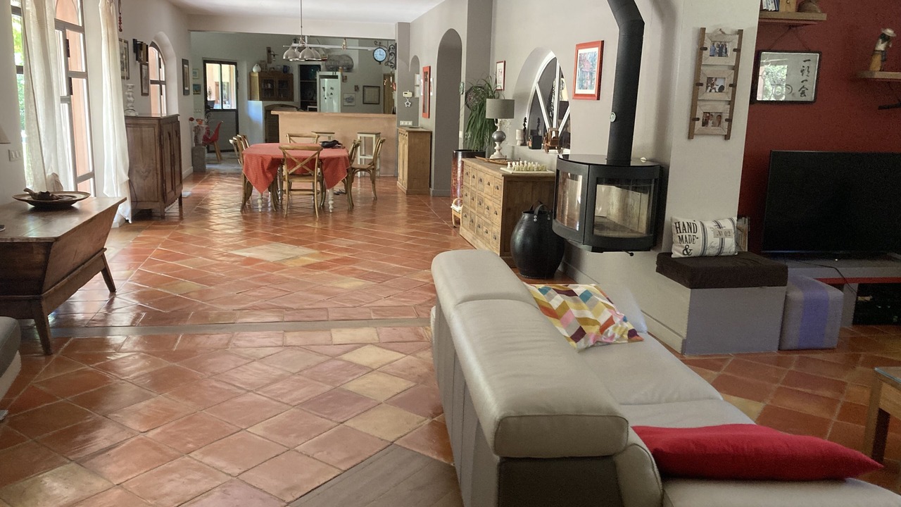 Photo of Livingroom in Venelles