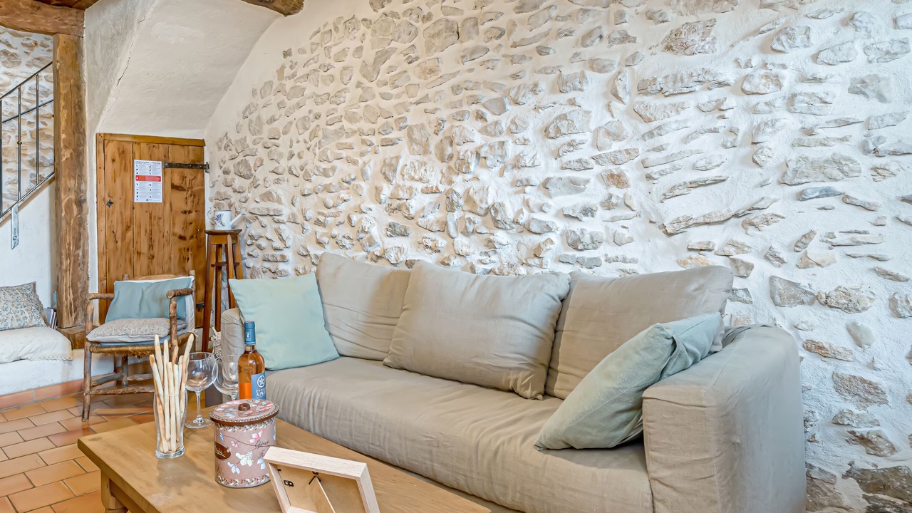Photo of Livingroom in Simiane-la-Rotonde