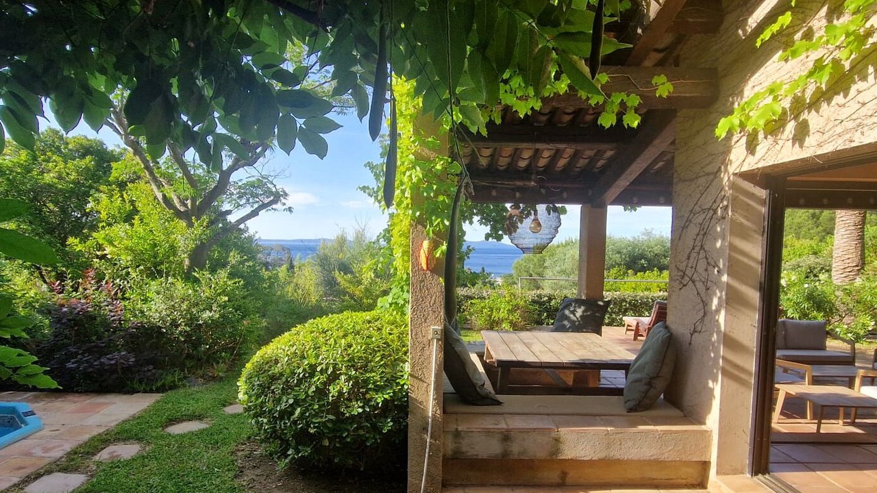 Photo of Patio Balcony in Le Lavandou