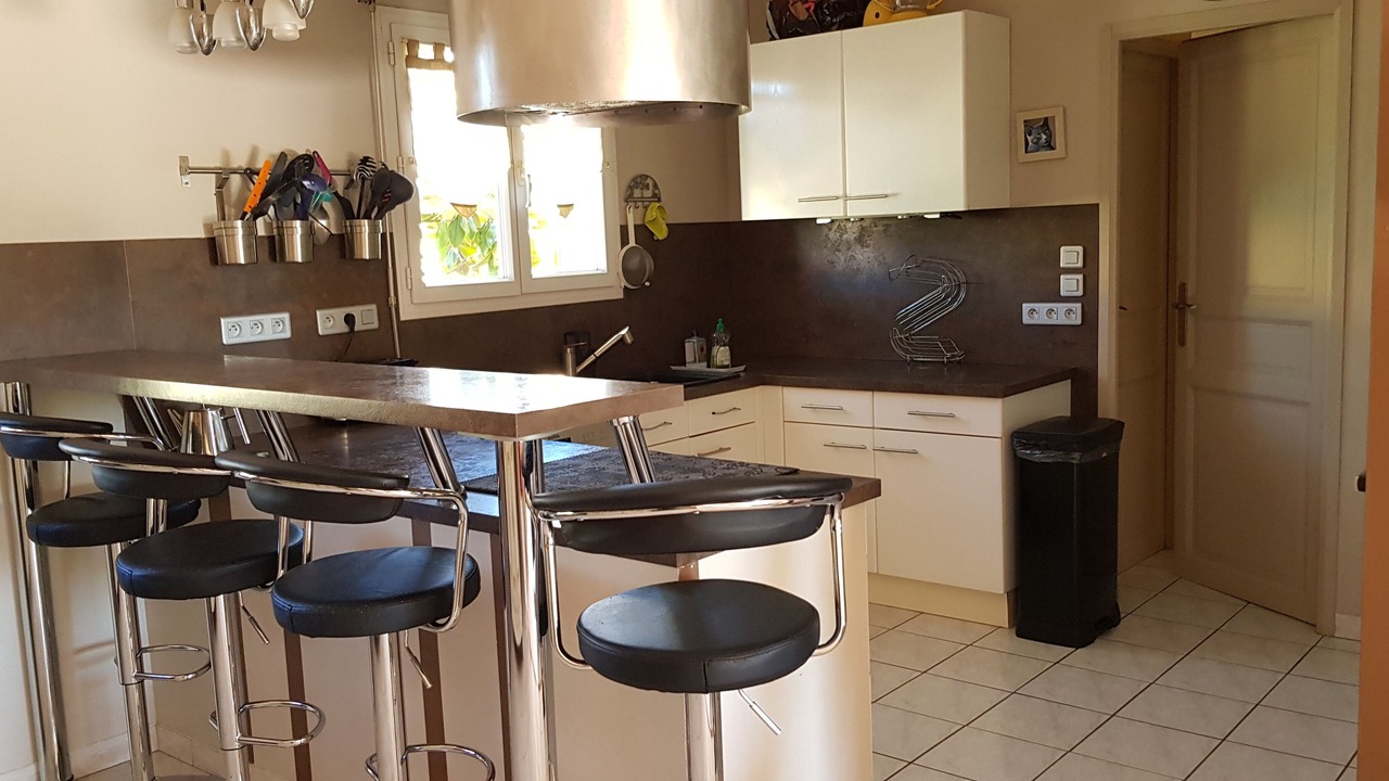 Photo of Kitchen in Ensues-la-Redonne